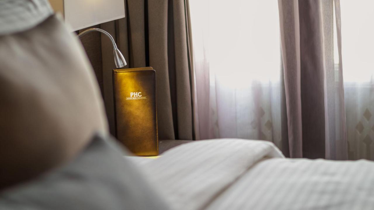 Bahari Parade Hotel Managed By The Ascott Limited George Town Esterno foto