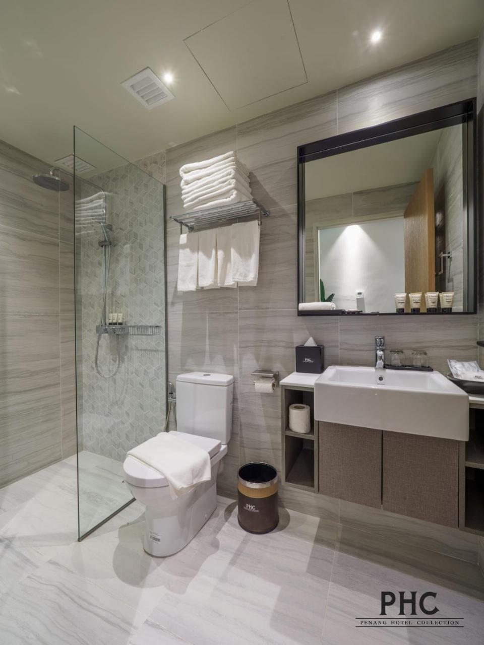 Bahari Parade Hotel Managed By The Ascott Limited George Town Esterno foto